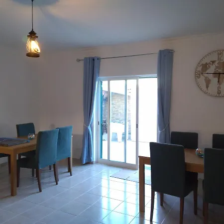 Guest house Azimute